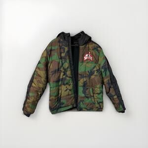 Nike Jordan Jumpman Boys XL Camo Puffer Jacket Mashup Logo Hoodie Green Black